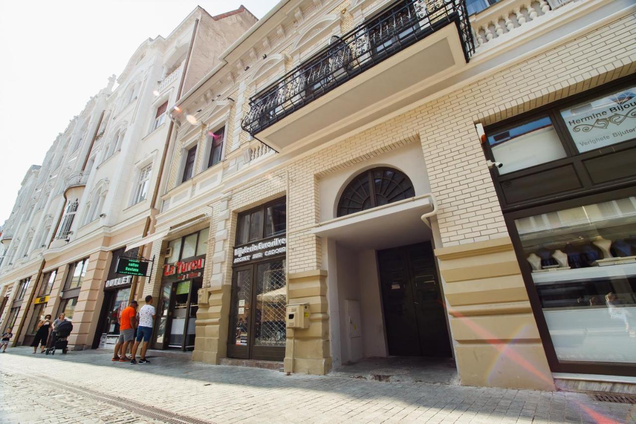 Retro City Center Home Oradea Ngoại thất bức ảnh